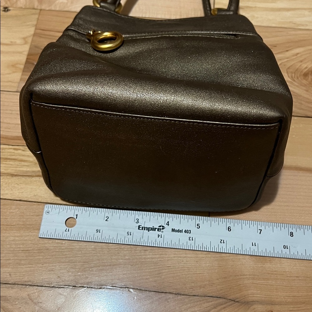 Chic Vintage Bronze Leather Bag - Picture 5 of 17